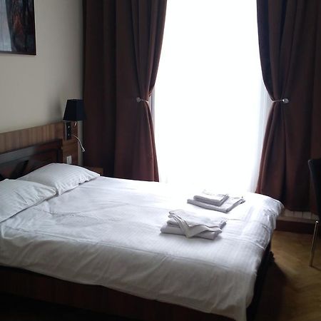 Hotel Nice Tbilisi Exterior photo